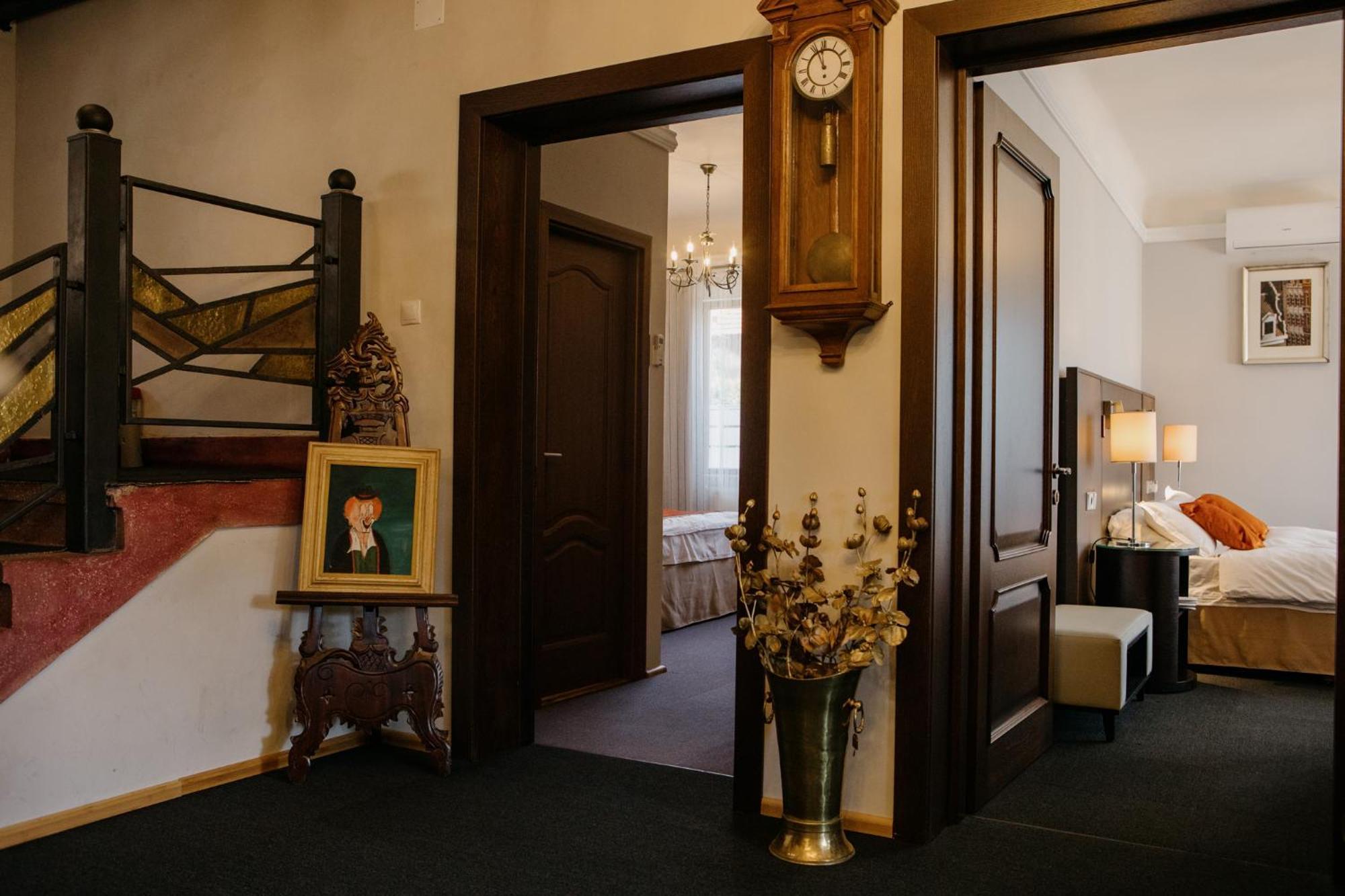 Excelsior Inn Τούρντα Εξωτερικό φωτογραφία