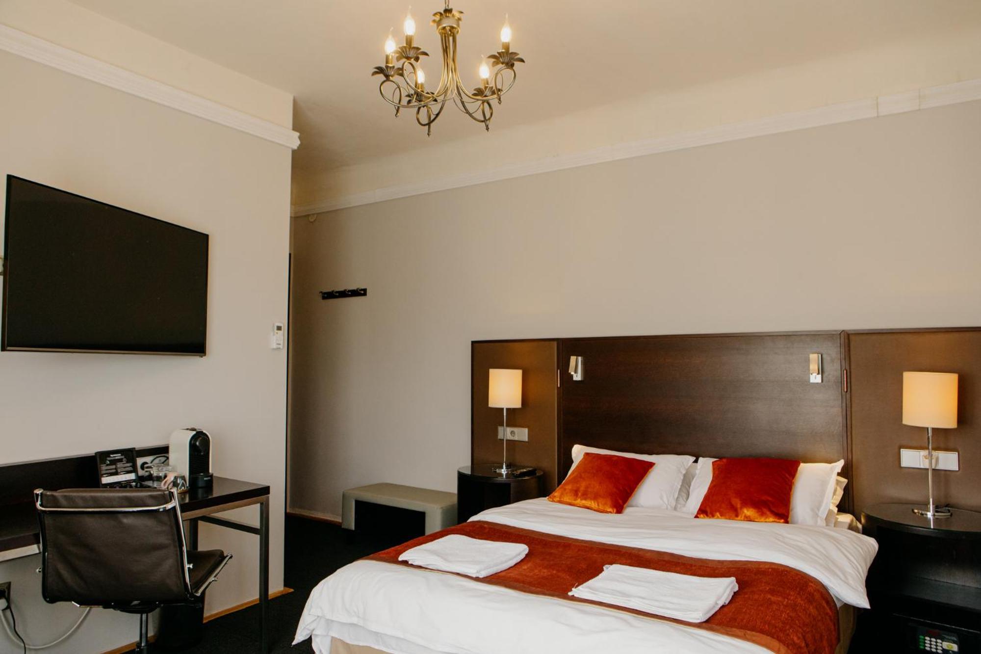 Excelsior Inn Τούρντα Εξωτερικό φωτογραφία
