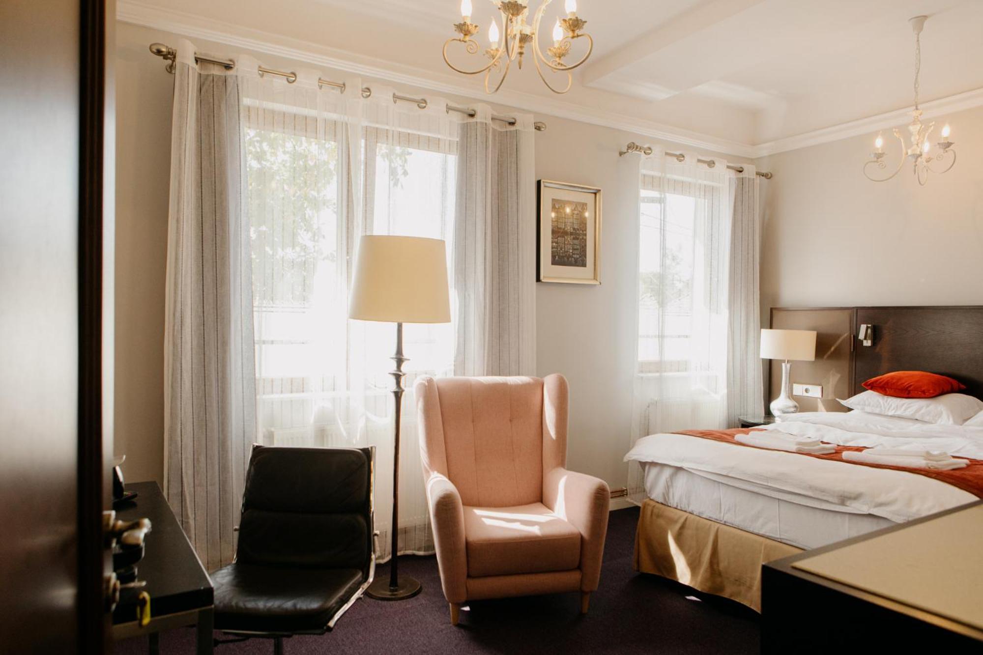 Excelsior Inn Τούρντα Εξωτερικό φωτογραφία