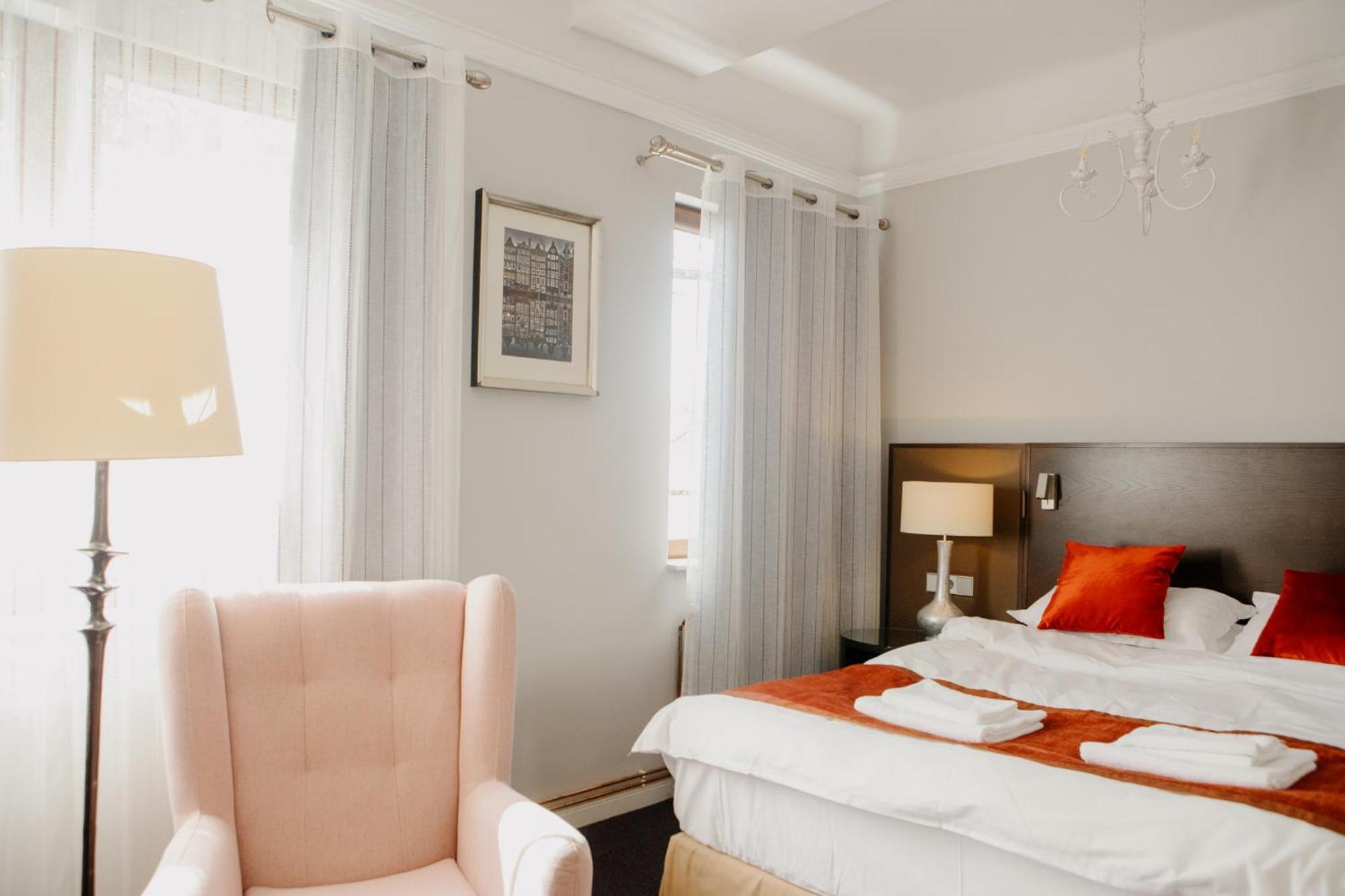 Excelsior Inn Τούρντα Εξωτερικό φωτογραφία