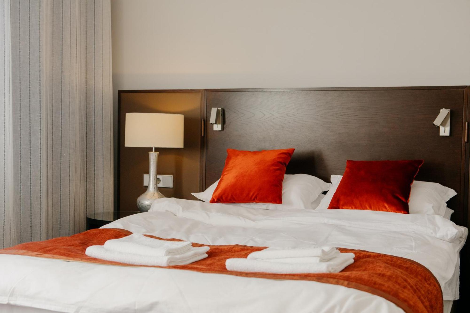 Excelsior Inn Τούρντα Εξωτερικό φωτογραφία