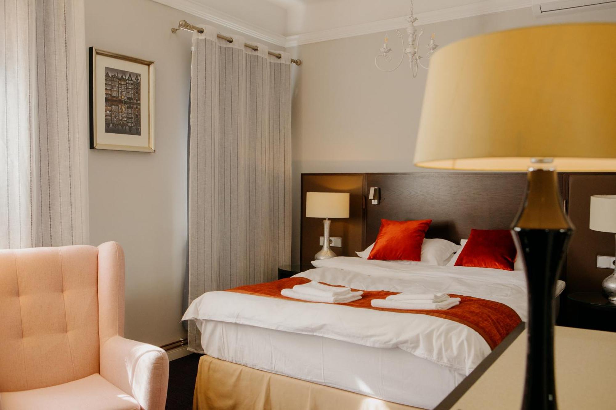 Excelsior Inn Τούρντα Εξωτερικό φωτογραφία